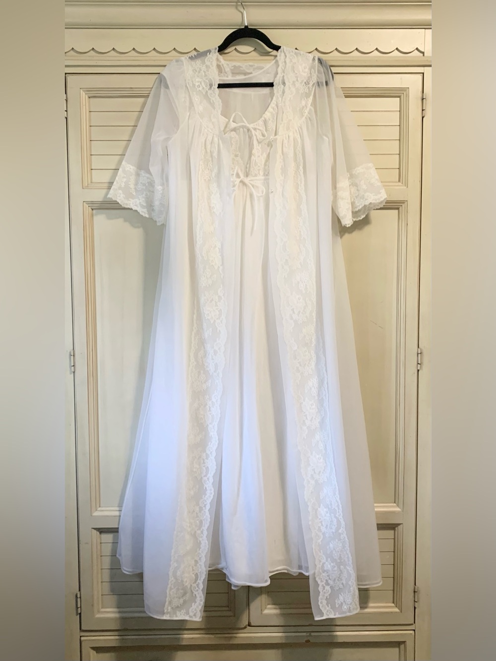 Vintage Sheer White Lace Shadowline Peignoir Nightgown And Robe Set Medium